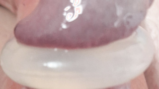 Penis in der Badewanne schön mit Babyöl