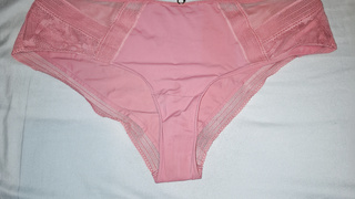 Die Höschen meiner Frau . Part 2