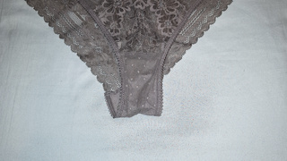 Die Höschen meiner Frau . Part 2