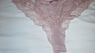 Die Höschen meiner Frau . Part 2