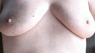 Sonnenbaden im Garten