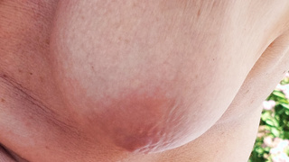 Hängetitten beim FKK