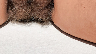 Beharte Muschi meiner Frau