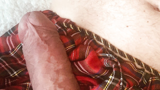 Auf Wunsch mal wieder ein paar Bilder von meinen Schwanz !!