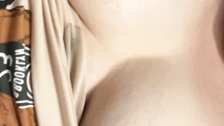 Junge Titten meiner Frau