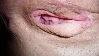 Zierliche enge Muschi