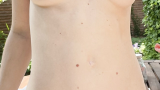 Sexy, zeigefreudig und willig