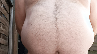 Nackt  drinnen und  draußen