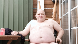 Nackt  drinnen und  draußen