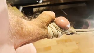 Hoden quetschen ist da beste