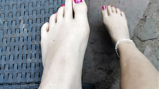 Ihre schönen Füße