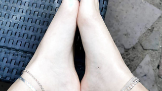 Ihre schönen Füße