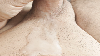 Geil gespritzt manchmal muss man sich einfach selbst wichsen!