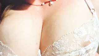 Mehr von meinen Brüsten