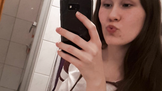 Wer will meine geile Freundin nackt sehen?