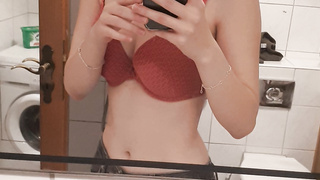 Wer will meine geile Freundin nackt sehen?