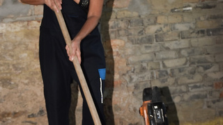 Silke auf der Baustelle