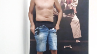 Nackt im Hotel in Italien