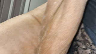 Die Nachbarin in sexy Dessous