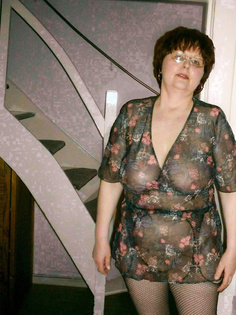 Nina fickt den Nachbarn