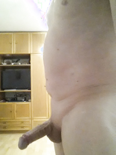 Mein Schwanz wartet darauf gelutscht zu werden