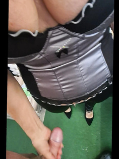 Hier die Fotos vom Garagen Sex