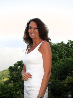MILF mit großen Brüsten