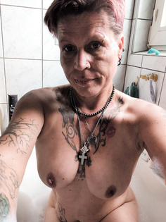 Ein paar aktuelle Fotos von meiner Frau