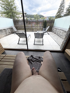 Sauna mit Blick auf die Berge