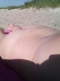 Meine Freundin am Strand