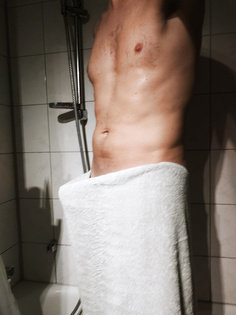 Harter Schwanz in der Dusche