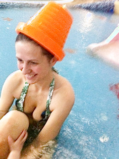 Gute Aussichten im Schwimmbad