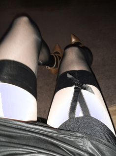 Hab heute mal Strapse an