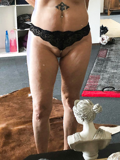 Ein Perlenstring ziert meine Pussy