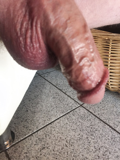 Er möchte so gerne verwöhnt werden