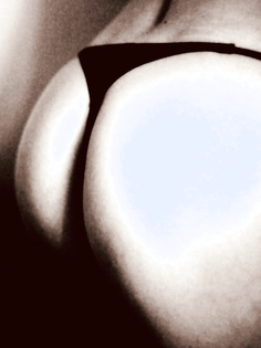 Der geile Arsch meiner Frau…