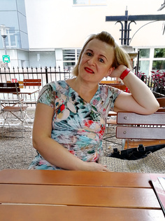 Meine Frau angezogen und nackt