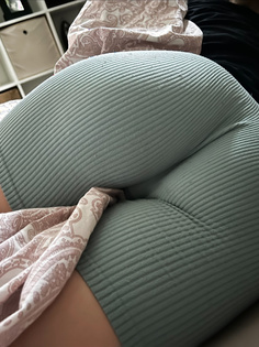 Arsch meiner Frau in Legins