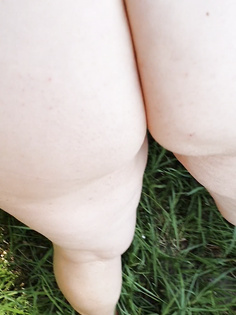 Auf der grünen Wiese die Nachbarin ficken