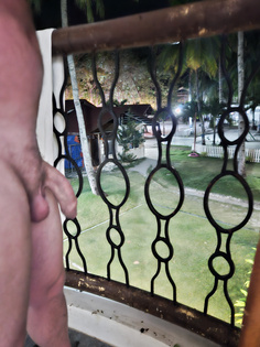 Exibitionistin im Urlaub