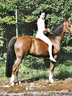 Nackt auf meinem Pferd