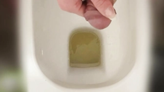 Mein Stecher musste Pipi