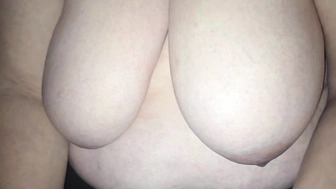 Dicke Titten meiner Frau