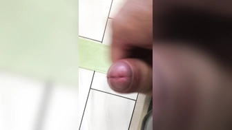 Schwanz wichsen bis zum Erguss