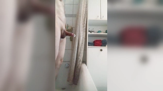 Zugugger unter der Dusche wixen