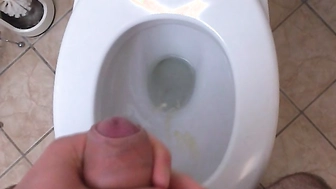 Sperma im Klo
