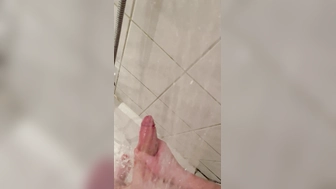 Schwanz waschen unter der Dusche