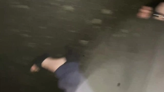 Ich im Kleid und High Heels unterwegs