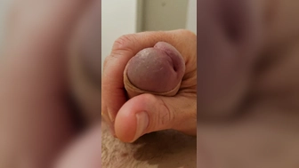 Gewichst mit engem Penisring