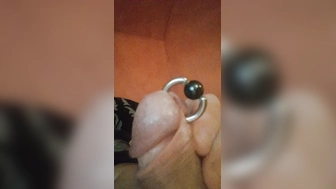 Welche Frau möchte mein Piercing spüren